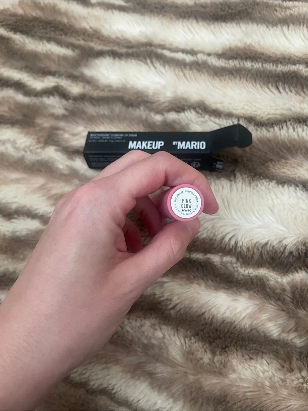 Makeup BY MARIO Moisture Glow Plumping Lip Serum in Pink Glow Clear Pale Pink